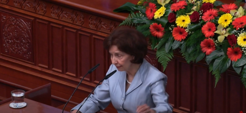 (VIDEO) Ademi: Siljanovska e shkeli Kushtetutën, Lloga: Betimi është NUL