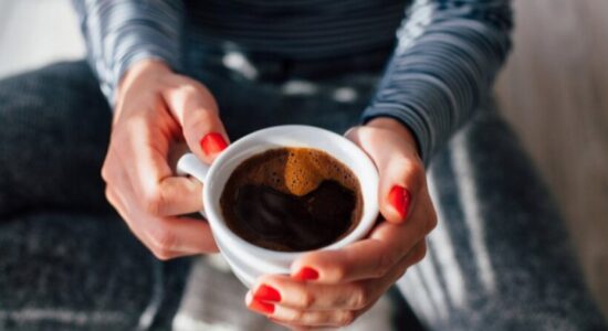 Studim: Gjashtë filxhanë kafe mbrojnë shëndetin e zemrës