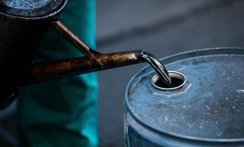 Çmimi i naftës më i ulti në 7 javë, shtohen rezervat amerikane
