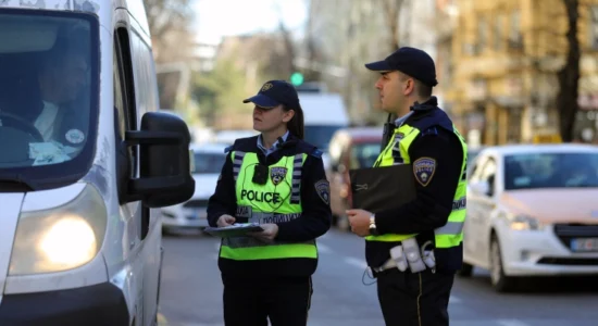 Shqiptohen 123 kundërvajtje trafiku në Shkup