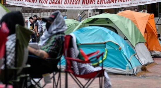 SHBA, policia shpërndan kampin mbështetës të Palestinës në Universitetin e Michiganit