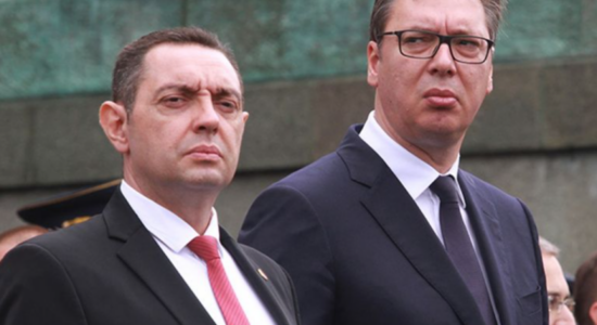 Ambasada amerikane në Beograd: Vulin dhe Popoviq mbeten nën sanksione, qëndrimi amerikan dihet