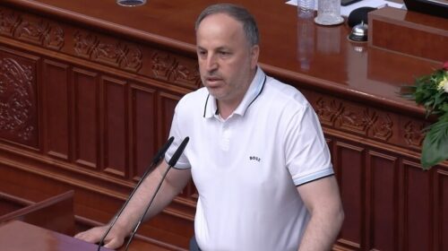 Azizi: Në vitin 2016 ra regjimi i Nikolla Gruevskit, sot po bie regjimi i Ali Ahmetit