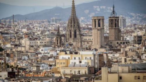 Barcelona do të ndalojë dhënien me qira të apartamenteve për turistët