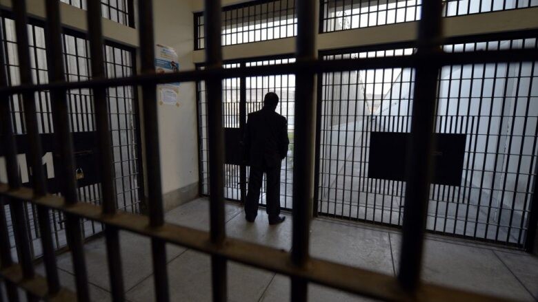 (VIDEO) Barometri pastër-turbullt, korrupsioni vazhdon të lulëzojë në burgje