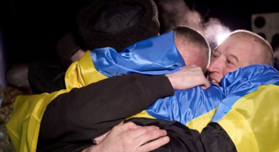 Ukraina dhe Rusia këmbejnë të burgosur të luftës
