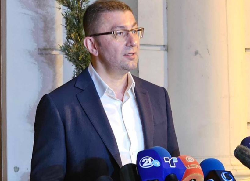 Mickoski shpalos propozimet për ministra në Qeverinë e re