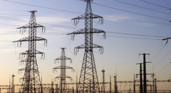 Ukraina planifikon importe rekord të energjisë elektrike