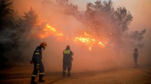 Temperaturat deri në 44 gradë Celsius, Greqia përballet me zjarre – autoritetet paralajmërojnë se situata mund të përkeqësohet edhe më shumë