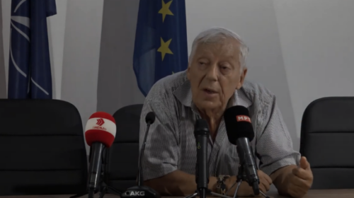 (VIDEO) Përkujtohet në Shkup “Masakra e Srebrenicës, Muhiq: Gjenocidi nuk ndodh, ai organizohet