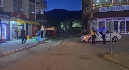 MPB për vrasjen në Tetovë: Bastisje në tri lokacione, sende të sekuestruara dhe një person i arrestuar