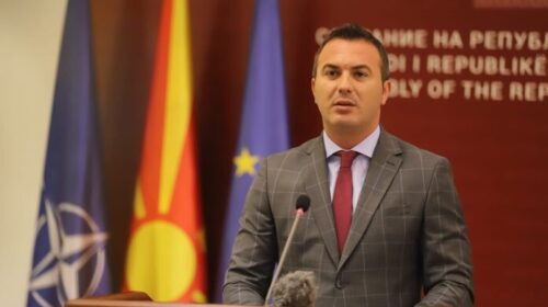 Rivendosja e rrethojave, Arbër Ademi: Qeveria po mundohet t’i ruaj vasalët e përzgjedhur të VMRO-s nga populli shqiptarë