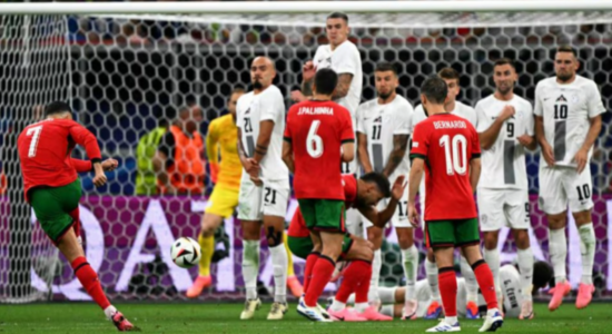 Ronaldo merr në qafë “Luzitanët”, Portugalia “diskuton” kualifikimin në kohën shtesë