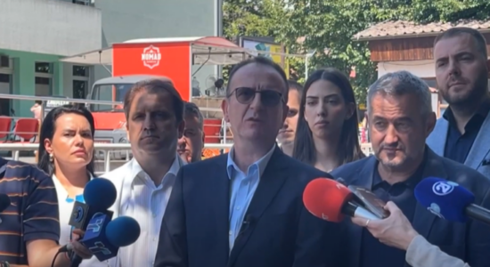 (VIDEO) Taravari i cilëson qesharake akuzat për ndjekjen e agjendës së VMRO-së gjatë emërimeve