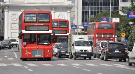 Autobusët  e transportit publik në Shkup prej të hënën do të funksionojnë me orarin dimëror