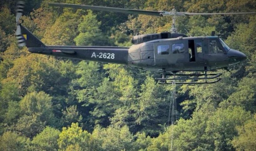 Rrëzohet helikopteri i ushtrisë së Bosnjës, shpëton ekuipazhi