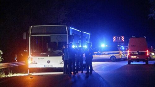 Gjashtë të plagosur nga një sulm me thikë në një autobus në Siegen të Gjermanisë – arrestohet një grua