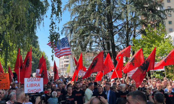 Padrejtësia ndaj shqiptarëve në Luginë, Kamberi: Beogradi po shkel rëndë vlerat elementare të BE-së