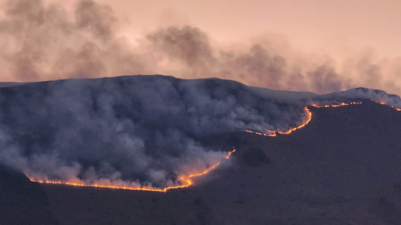 QMK: Gjithsej 37 zjarre në ambiente të hapura, 10 janë aktivë