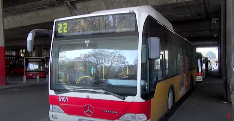 (VIDEO) I paguhet borxhi transportuesve privat, do të ketë autobusë