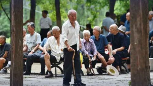 Kina rrit moshën e pensionimit për herë të parë në dekada