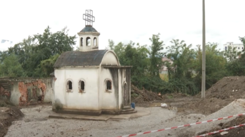 (VIDEO) Përfaqësues të Kishës Ortodokse takohen me kryetarin e Vrapçshtit, shpresojnë për zgjidhje paqësore