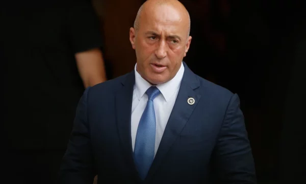 Haradinaj: Kurti është agjent i Serbisë, pas vizitës së shefit të CIA-s i shymi dritat për hapjen e Urës së Ibrit