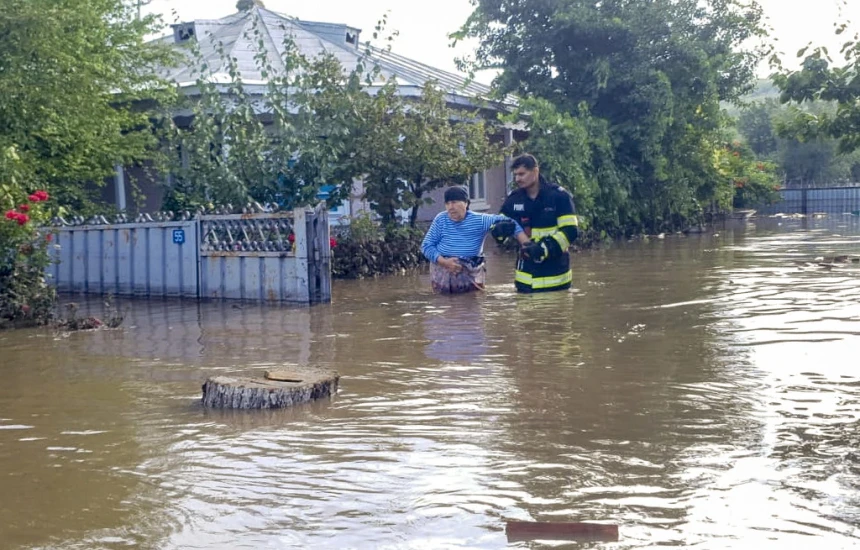 Katër të vdekur në Rumani si pasojë e përmbytjeve