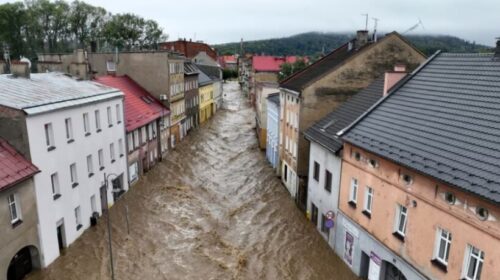 Evropa Qendrore vazhdon të luftojë me shira e përmbytje