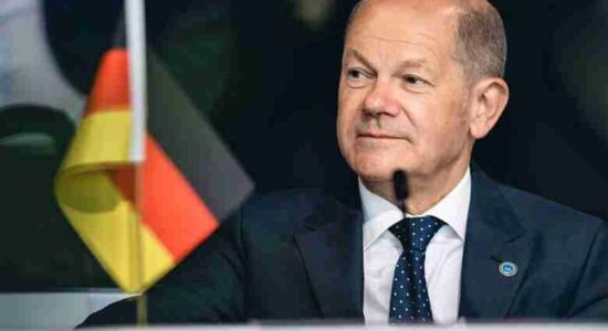 Kancelari Scholz: Ukraina nuk mund të bëhet anëtare e NATO-s për shkak të luf’tës