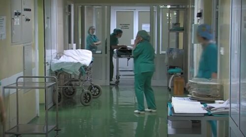 (VIDEO) Klinikat dhe spitalet kanë borxhe mbi 80 milionë euro