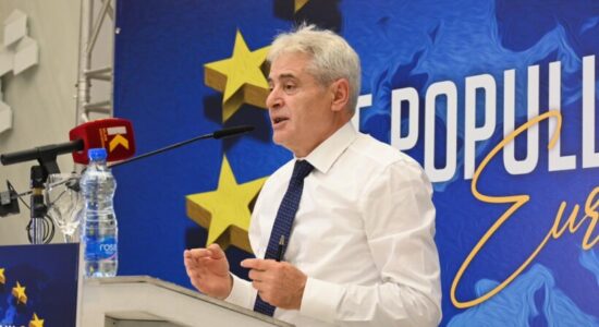 Ahmeti: Të respektohet legjitimiteti dhe të bëhet veting për të gjithë funksionarët