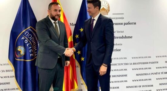 Ambasadori shqiptar, Denion Meidani vazhdon me takimet e shumta