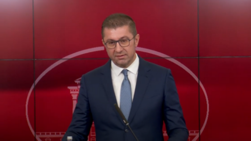 (VIDEO) Kryeministri Mickoski optimist për bisedimet, por pa detaje