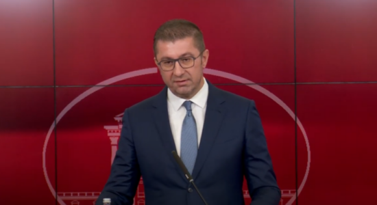 (VIDEO) Kryeministri Mickoski optimist për bisedimet, por pa detaje