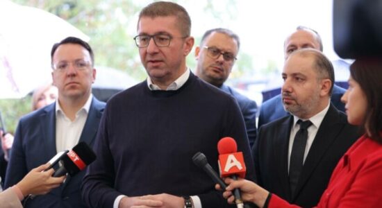 (VIDEO) Mickoski: Ka ende tregtarë që nuk po respektojnë marzhën e çmimeve