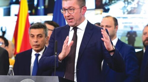 (VIDEO) Mickoski: Nuk do t’ia lustrojë këpucët politikanëve europian