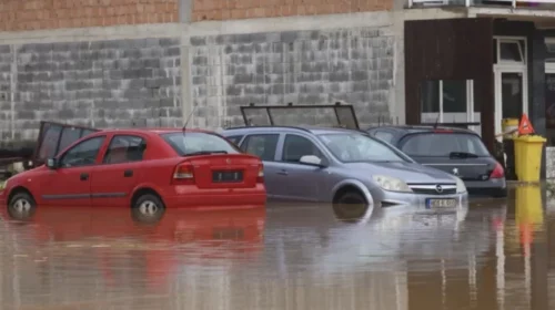 14 të vdekur si pasojë e përmbytjeve në Bosnjë