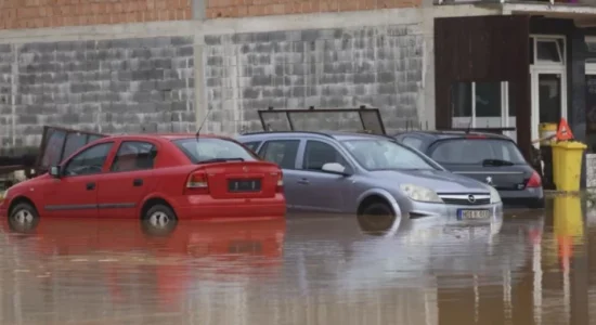 14 të vdekur si pasojë e përmbytjeve në Bosnjë