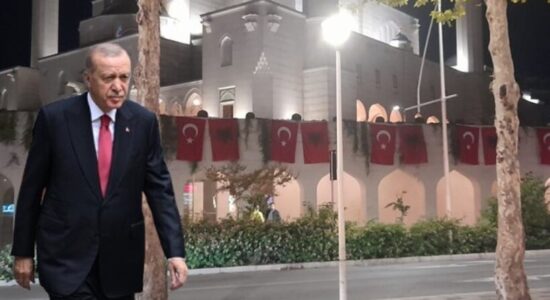 Presidenti turk Erdogan ditën e enjte do të inaugurojë xhaminë e “Namazgjasë” në Tiranë