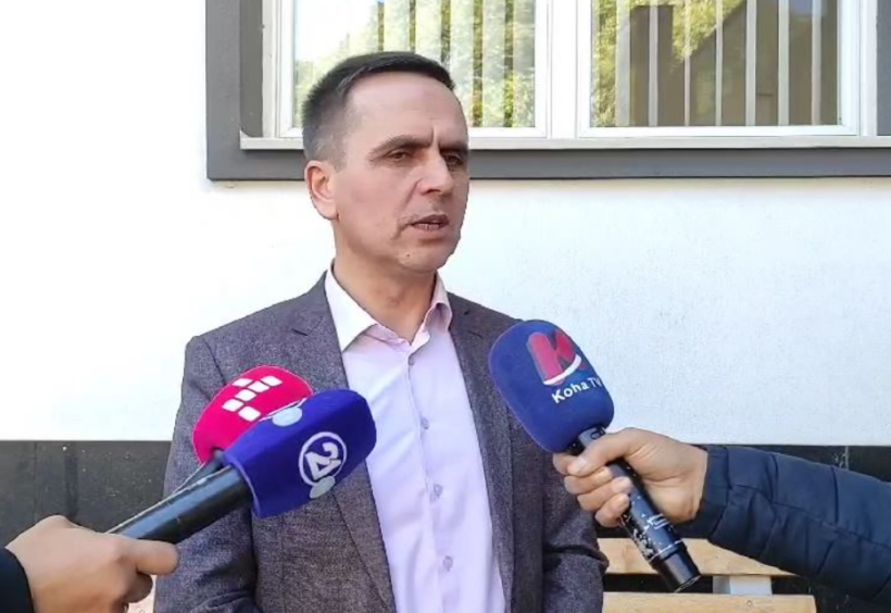 Kasami për letrat e Ahmetit: Po sillet si një fëmijë i llastuar!