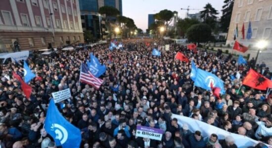 Opozita në Shqipëri nesër organizon protestë