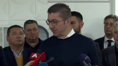 (VIDEO) Mickoski i shpall luf’të gjykatësve dhe prokurorëve të korruptuar