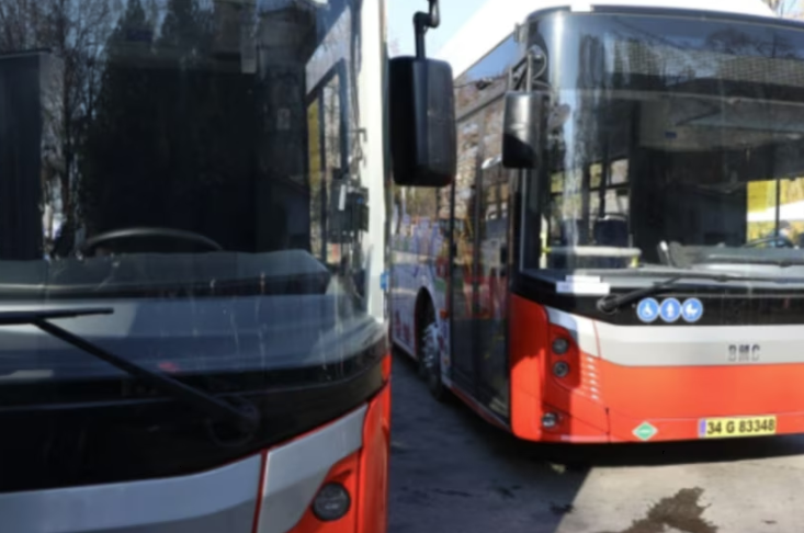 BE i dhuroi gjashtë autobusë ekologjikë qytetit të Shkupit