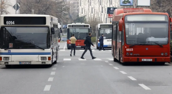 Qyteti i Shkupit i bën thirrje Trajko Sllavevskit që ta vendosë nismën e transportuesve privatë në shqyrtim para këshilltarëve