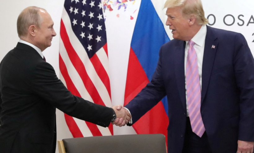 Trump bisedë me Putin: Shmangni përshkallëzimin e luftës në Ukrainë