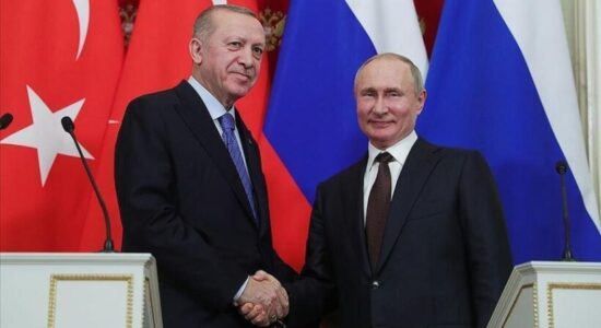 Erdoğan-Putin: Turqia do të vazhdojë të kontribuojë në procesin e paqes