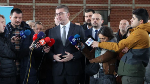 (VIDEO) Përgjimet nuk janë ndalur, rikthehen “bombat”, kësaj here të Mickoskit
