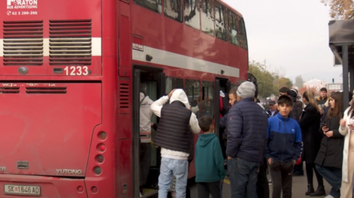 (VIDEO) Mungesa e transportit publik, Janevska: Nuk lejohet që të pengohet e drejta e nxënësve për t’u arsimuar