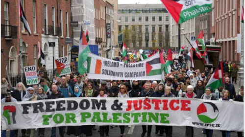 Prot’esta të gjera në Irlandë kundër luf’tës dhe blerjes së bonove bankare të Izra’elit